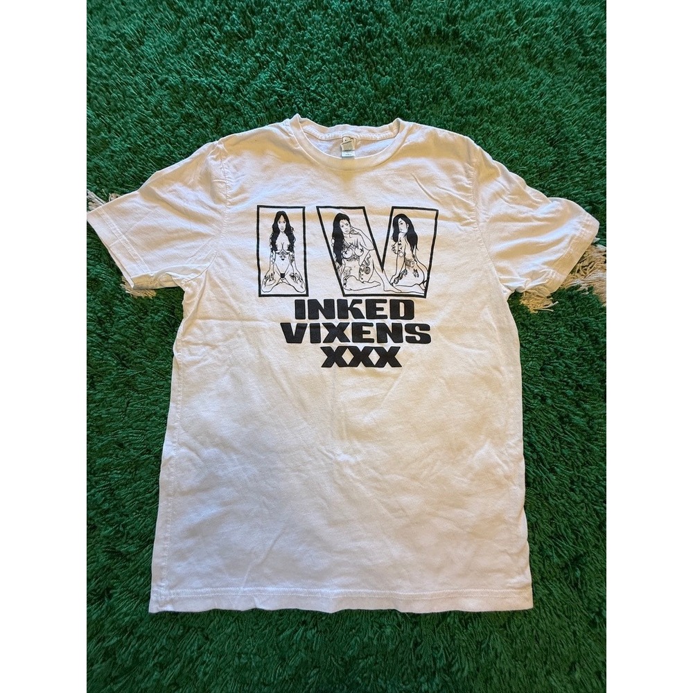 Lane Seven Inked Vixens XXX T-Shirt Mens Large White Excellent‎ Graphic Tee